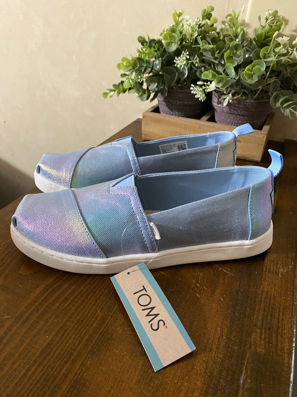 Toms Girls Alpargata Iridescent Light Blue Slip On Flats Youth Size 3